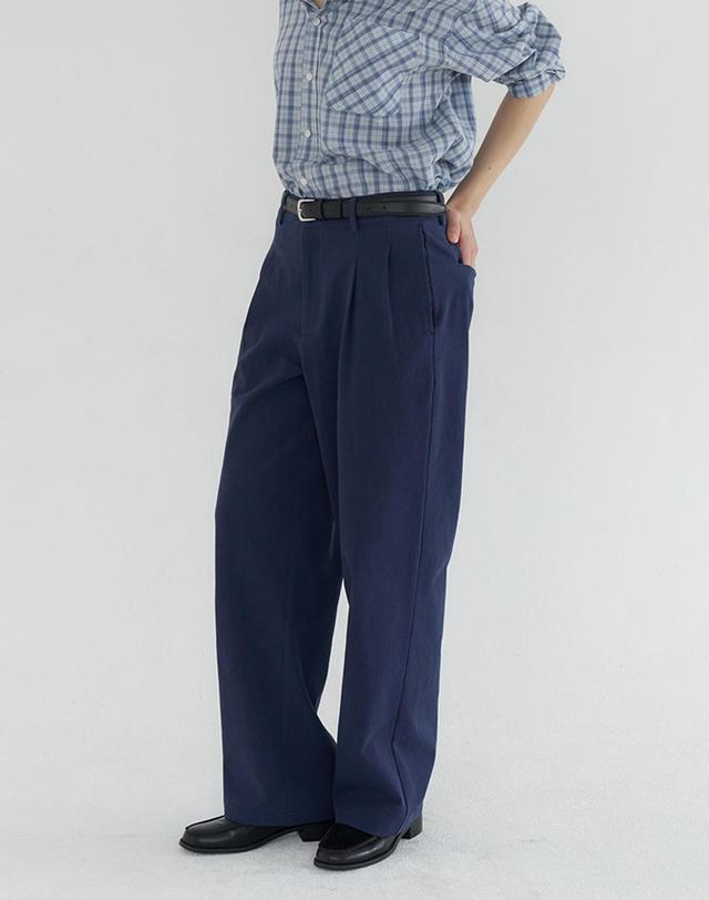 벰버 TUCK DETAIL WIDE COTTON PANTS_NAVY 네이비 착용컷