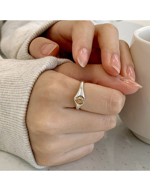 47베이지 925 Silver Heart Amor Ring/ 아모르 착용컷