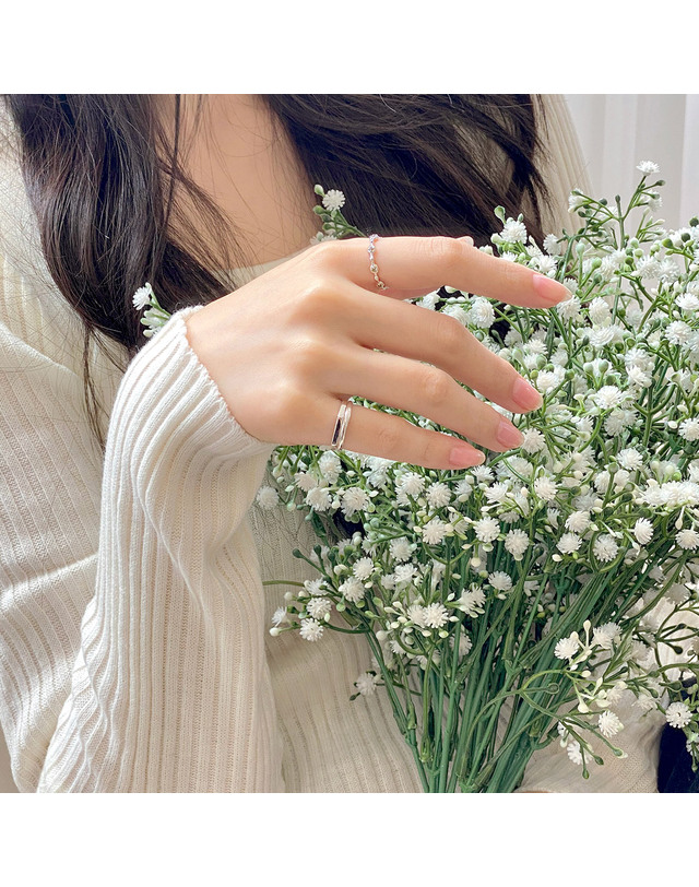 47베이지 925실버 그린 은볼 레이어드 실반지 미누/ Minou 착용컷