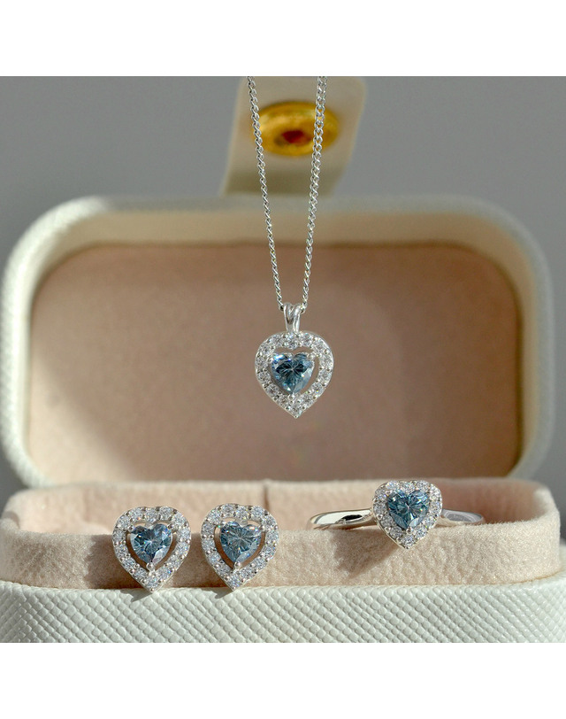 47베이지 925실버 딥블루그린 모이사나이트 하트컷 귀걸이/ Heart Blue Moissanite Earrings 착용컷