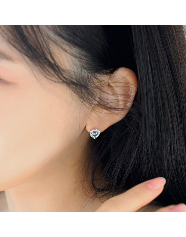 47베이지 925실버 딥블루그린 모이사나이트 하트컷 귀걸이/ Heart Blue Moissanite Earrings 착용컷