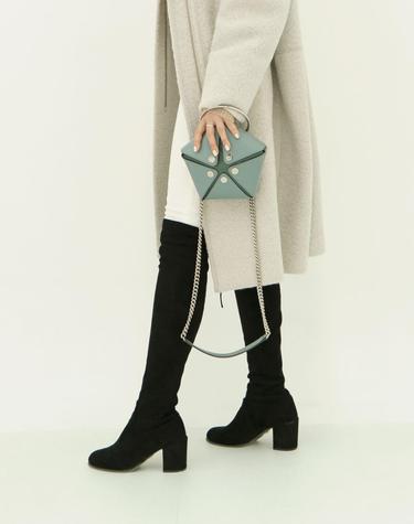 TAKE5_Pale Green