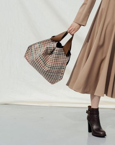 SIGNATURE_Brown Check