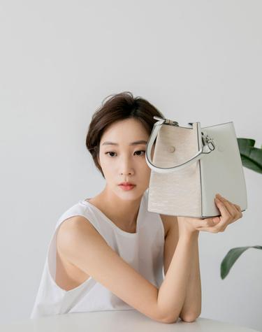 TAKE7_White