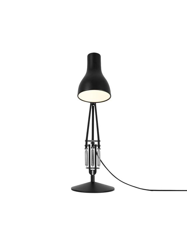 앵글포이즈 [라잇나우/공식수입][빠른발송] Type 75 Desk Lamp - Jet Black 착용컷
