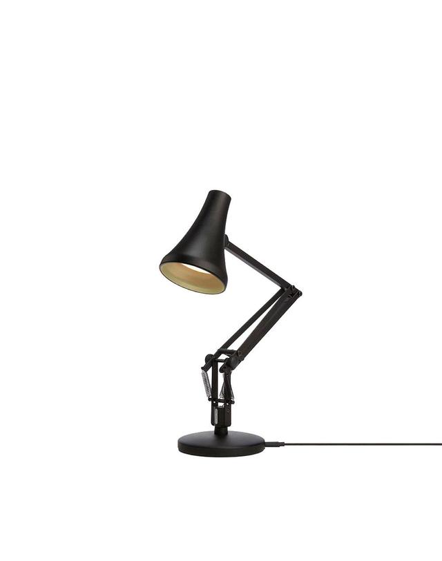앵글포이즈 [라잇나우/공식수입][예약구매] 90 Mini Mini Desk Lamp - Carbon Black & Black 착용컷