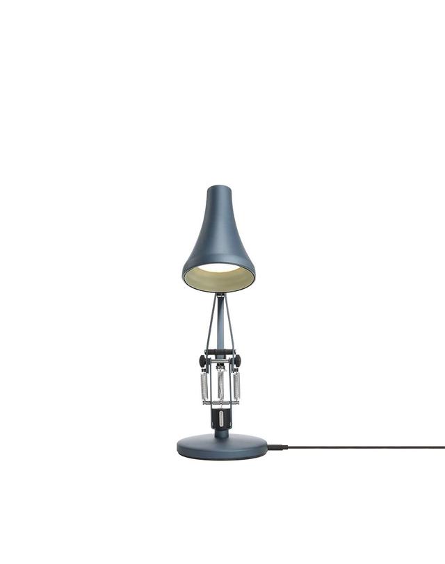 앵글포이즈 [라잇나우/공식수입][예약구매] 90 Mini Mini Desk Lamp - Steel Blue & Grey 착용컷