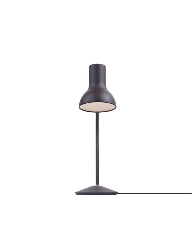 앵글포이즈 [라잇나우/공식수입][빠른발송] Type 75 Mini Table Lamp Black Umber 착용컷