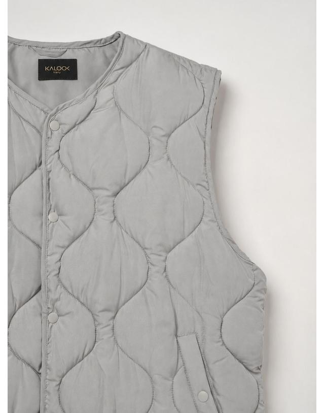 이카룩 IKALOOK 유니섹스 라운드넥 물결 누빔 패딩조끼 DD1WMJP163 착용컷