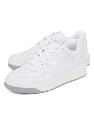 발렌티노 검보이 원스터드 스니커즈 2Y0S0E71 NWN 0BO