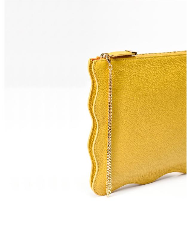 엘더블유엘 RUFFLE CLUTCH (러플 클러치) Yellow 노랑 착용컷