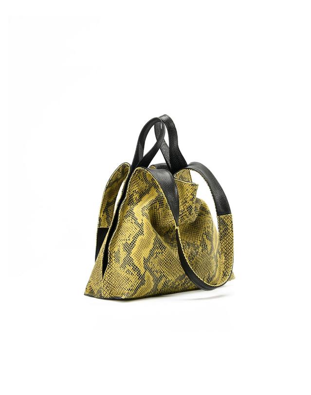 엘더블유엘 RUFFLE TOTE (러플 토트) Mustard 착용컷