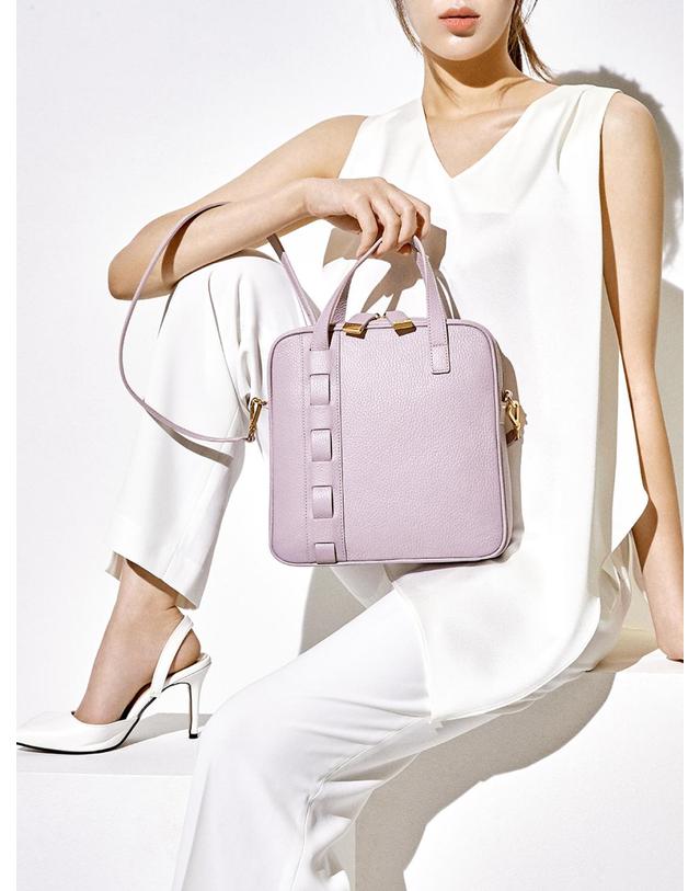 엘더블유엘 MERGE TOTE (머지 토트) Purple 착용컷