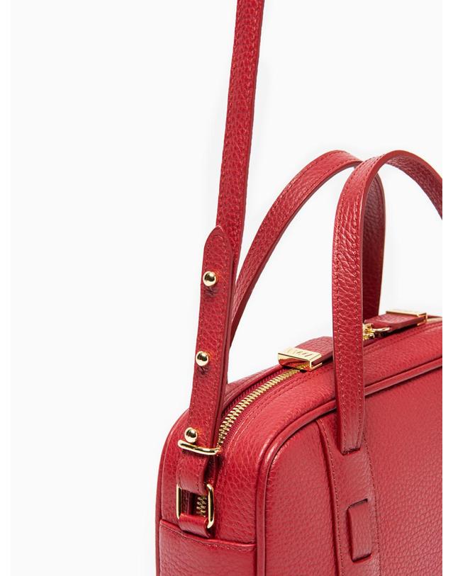 엘더블유엘 MERGE TOTE M (머지 토트 엠) Red 착용컷