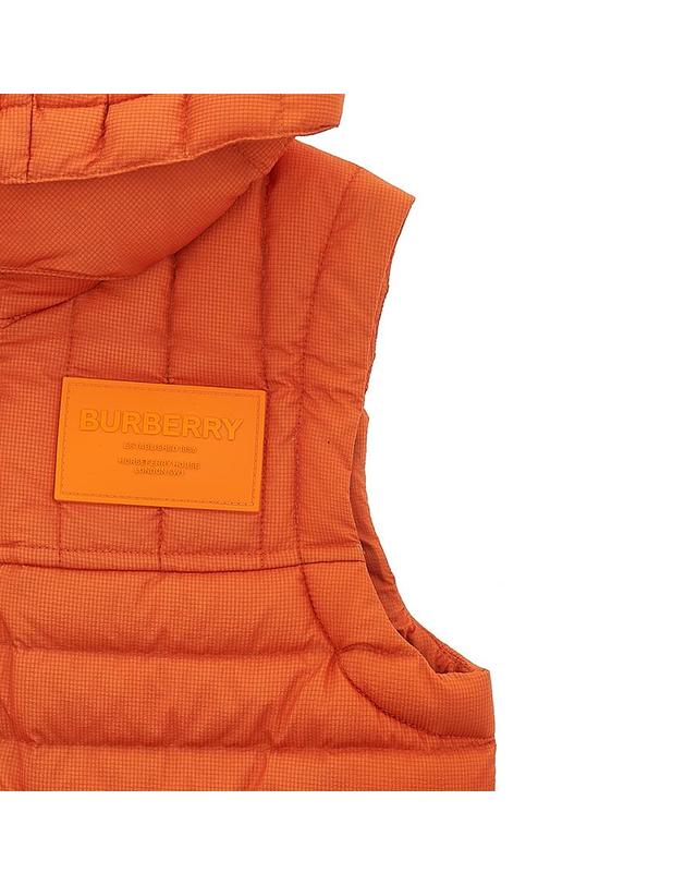 버버리 키즈 [버버리 키즈] 남아 로고 패치 후드 패딩 조끼 8053710 C KB6 CAREY GILET B2460 (8-10) 착용컷
