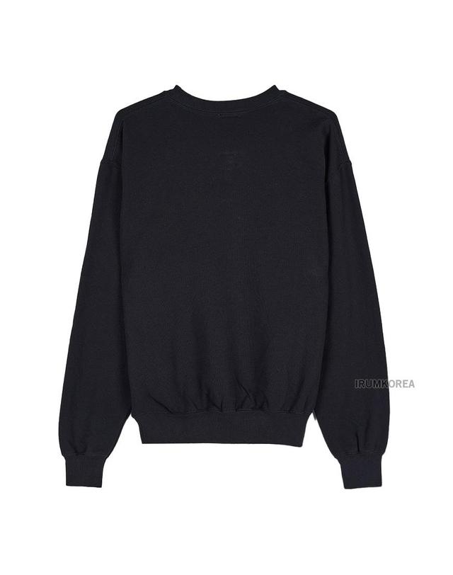 와일드 동키 [와일드 동키] FW25 공용 베티 리버티 맨투맨 FG BETTY LIBERTY BLACK 착용컷