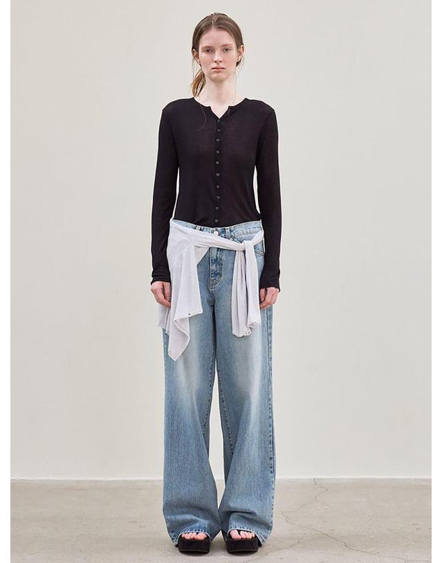 르 v-neck ribbed button top (black) 착용컷