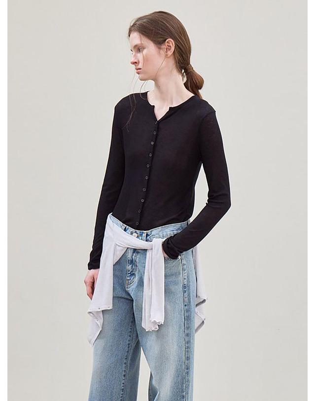 르 v-neck ribbed button top (black) 착용컷