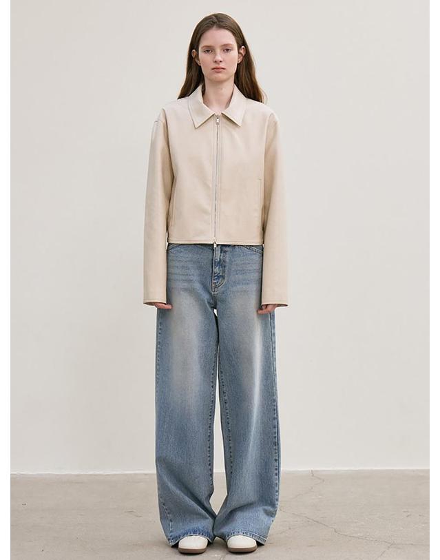 르 faux leather minimal jacket (ecru) 착용컷