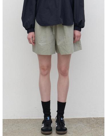 Banding wide short pants (khaki)