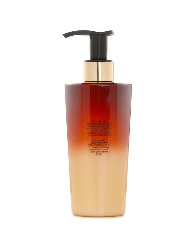 겔랑 겔랑 아베이 로얄 아빌 로얄 수리 및 리플럼핑 케어 컨디셔너 290ml 착용컷