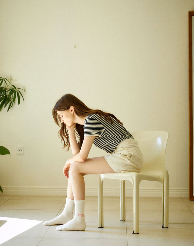앤무오유 S36_NMOU MUJI SOCKS_cream 착용컷