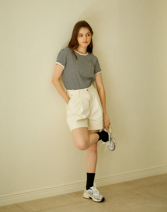 앤무오유 S36_NMOU MUJI SOCKS_black 착용컷