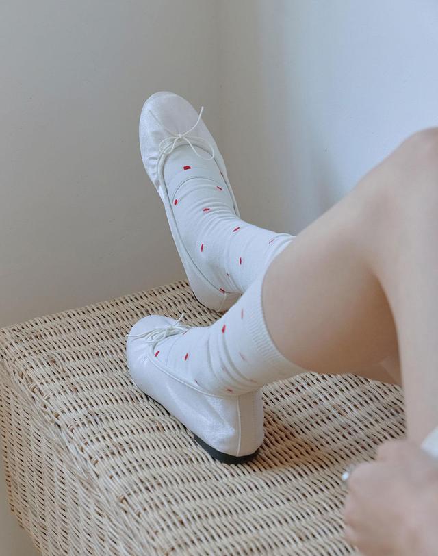 앤무오유 S60_FLUTTERING DOT (4colors) 착용컷