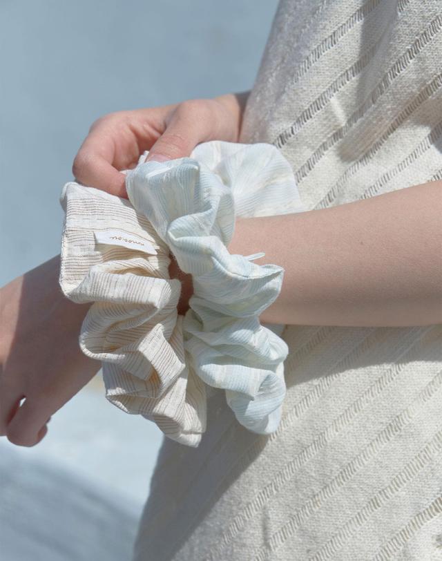 앤무오유 Stitch stripe scrunchie (2colors) 착용컷
