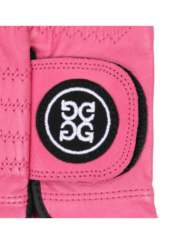 지포어 25FW 에센셜 로고 패치 글러브 블라썸 G4MC0G01 BLSSM 착용컷