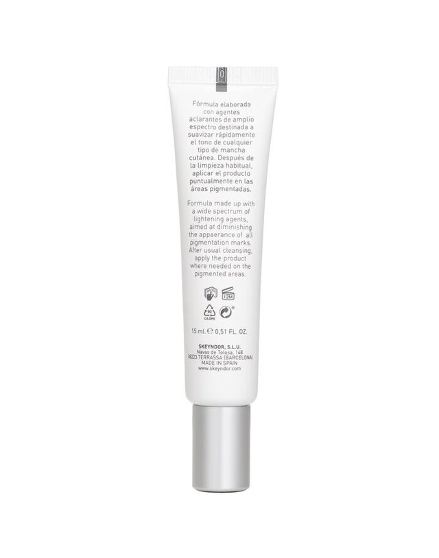 스킨도어 스킨도어 어반 화이트 이레이저 크림 15ml 착용컷