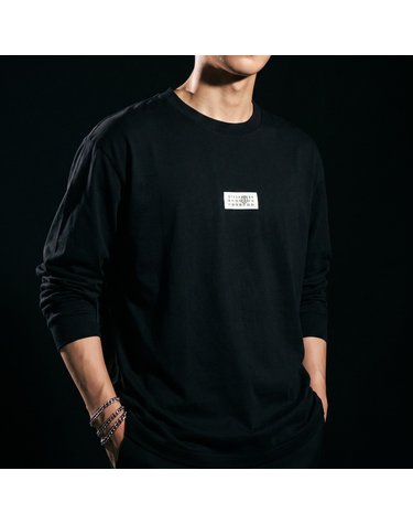 (바로배송)26FW 메종마르지엘라 MM6 코튼 넘버링 로고패치 롱슬리브 티셔츠 블랙 SH0NH0028