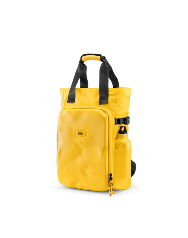 크래쉬 배기지 크래쉬배기지 크래쉬배기지 TOTE BAG YELLOW 백팩 CBG-2SBG322-04 착용컷