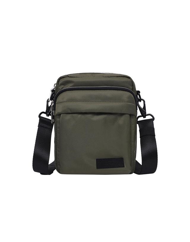 노티그 어반 북 크로스백 그린_OLF1ACBA302E1 착용컷