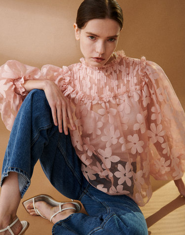 블러섬 퍼프 슬리브 블라우스 Blossom Puff Sleeve Blouse - Salmon Beige