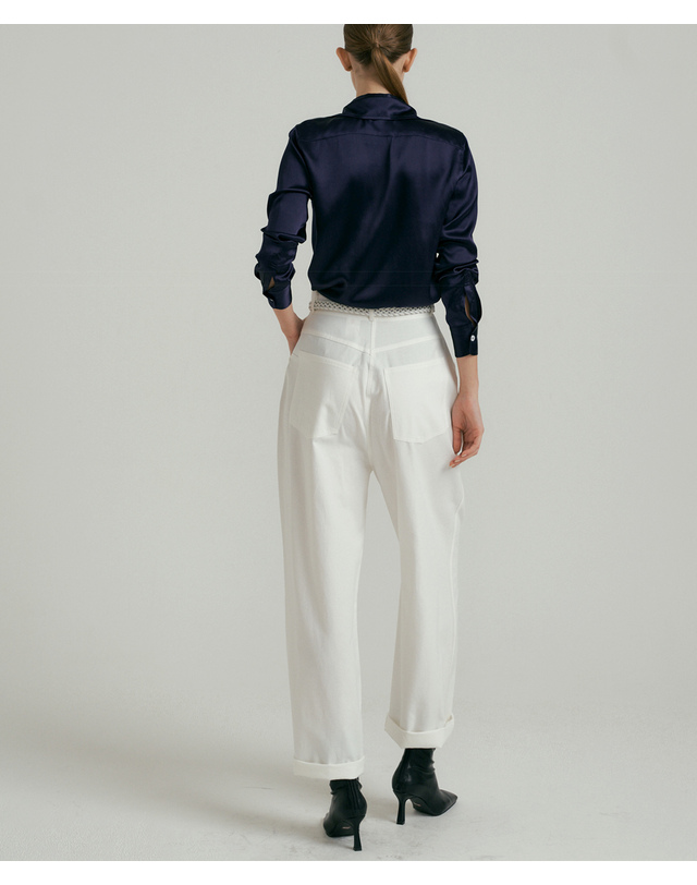 히비스커스 블룸 Tapered-fit Cotton Pants_Cream 블랙 착용컷