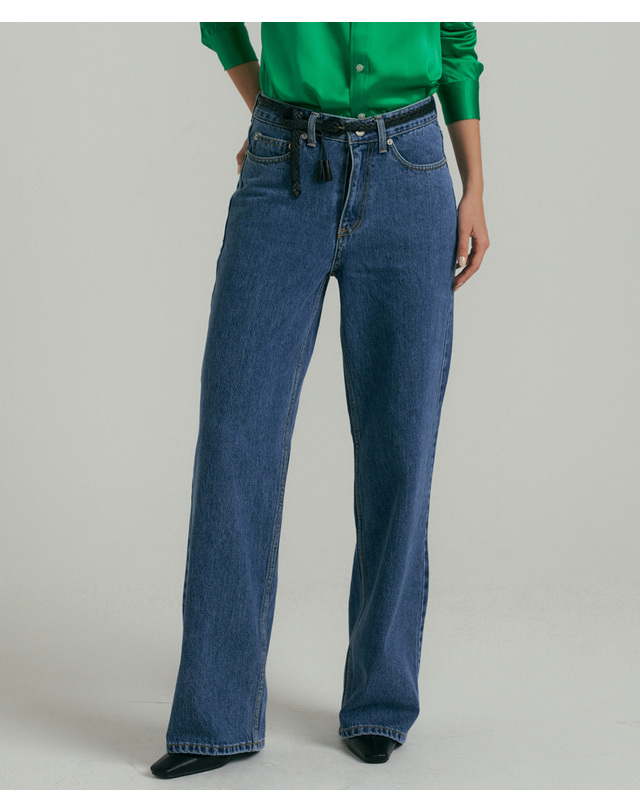 히비스커스 블룸 Wide fit Straight Denim - Blue Wash 착용컷