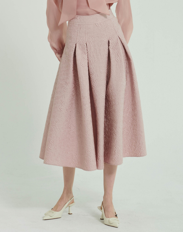 히비스커스 블룸 로지 자카드 플레어 스커트 Rosie Jacquard Flare Skirt - Pink 블랙 착용컷