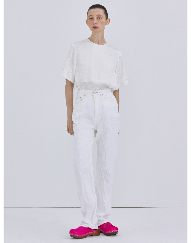 분더캄머 Wrinkle Denim Pants_Ivory 화이트 착용컷