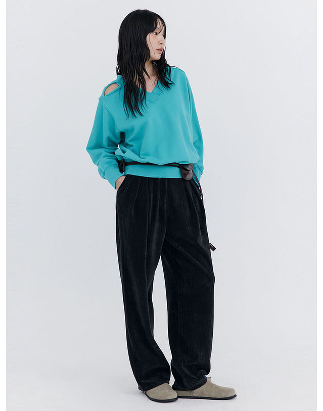 분더캄머 Damage V-neck sweatshirt_Mint 착용컷