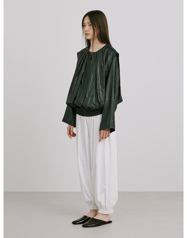 분더캄머 Shirred Moon Jar Jumper_Black 착용컷