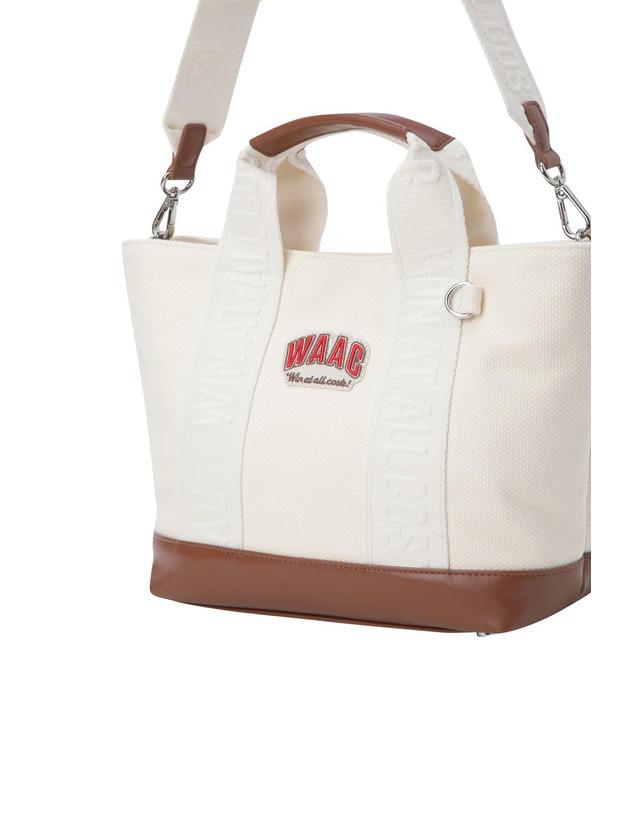 왁 [WAAC] Women Logo Tote Bag_WGBAX25611IVX 착용컷