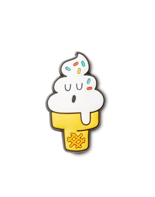 크록스 키즈 지비츠 SMILE ICE CREAM CONE 착용컷