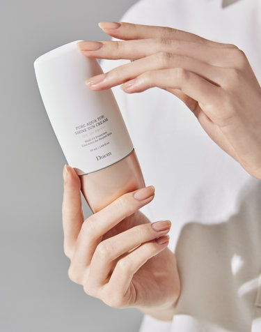 [미백/주름개선/자외선차단]퓨어 아쿠아톡 샤인 선크림 톤업 선크림 SPF50+ PA++++ 50ml