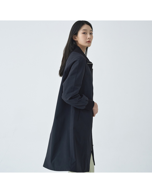 지센 [24SS] 여성 신클라우드 니트카라 롱 점퍼형 코트 LCCAO122_BK 착용컷