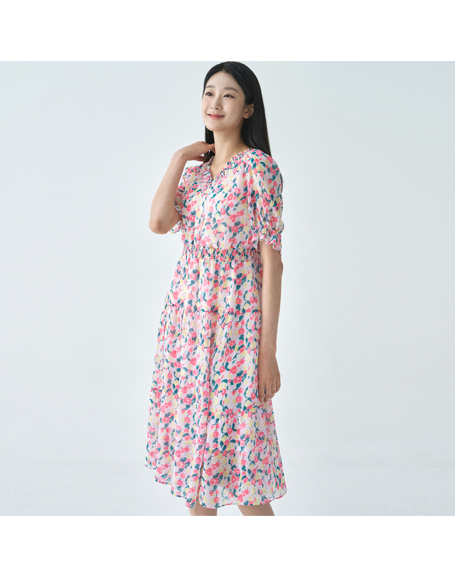 지센 (2컬러) 쉬폰 프린트 스모킹 플레어 원피스 LCOPO530 착용컷