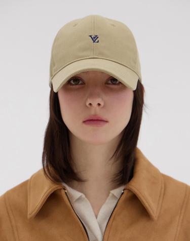 [바잘] VZ 미니멀 로고 볼캡 베이지