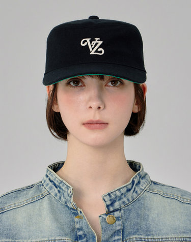 [바잘] 리프 체인 VZ 모노그램 필박스 캡  블랙
