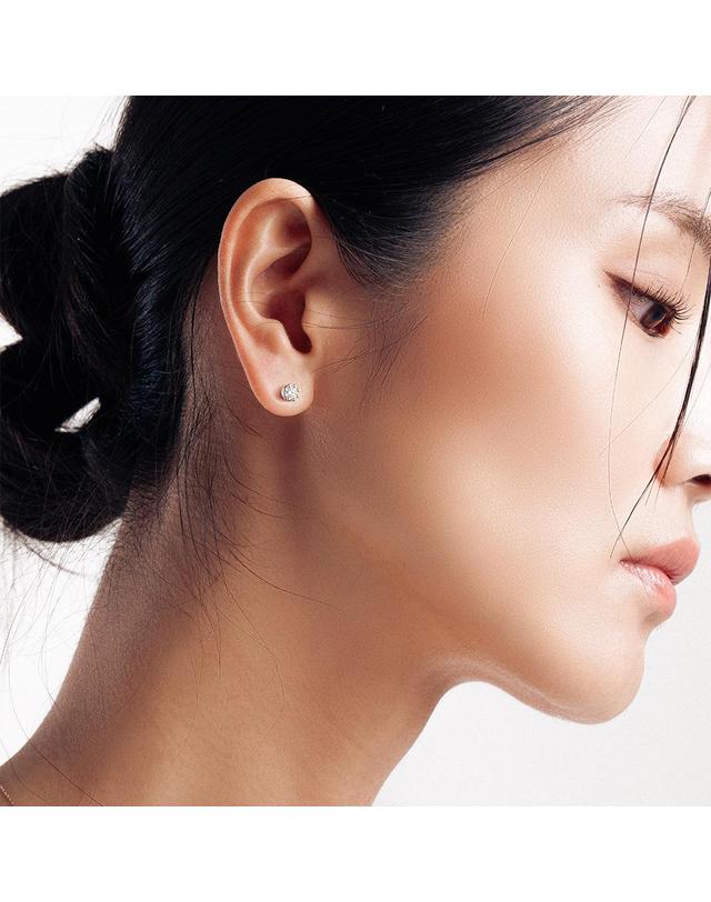 미꼬 크라운 다이아몬드 귀걸이 0.2ct SI2 착용컷