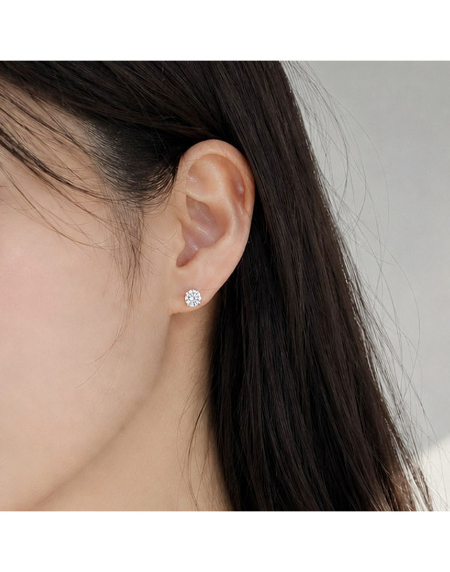 메종드쉬 메종드쉬 모이사나이트 귀걸이 랩다이아 4프롱 BME018 착용컷